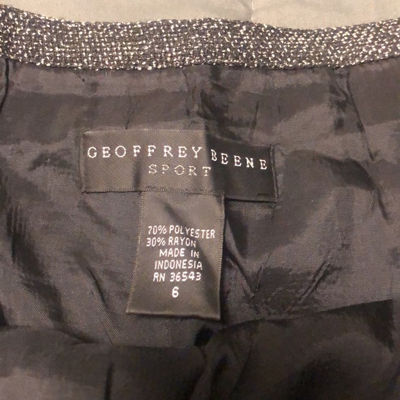 Pleated skirt - Picture 2 of 5